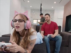 In den arsch, Kehlenfick, Hundestellung, Aufs gesicht abspritzen, Pornostars, Realität, Flotter dreier, Spielzeuge