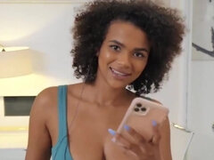 Gros seins, Noire, Sucer une bite, Noir ébène, Branlette thaïlandaise, Branler, Chevaucher, Adolescente