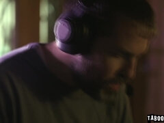 Mamada, Garganta profunda, Corridas faciales, Fetiche, Penetracion con puños, Fetiche de pies, Interracial, Coño