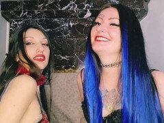 Beso negro, Dominacion femenina, Lesbiana, Maduro, Madres para coger, Falda, Bajo la falda
