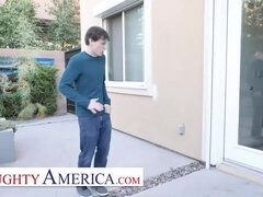 Grosser arsch, Grosser schwanz, Blasen, Aufs gesicht abspritzen, Hardcore, Absätze, Milf, Mutti