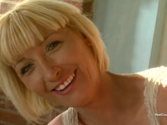 Leie, Hinter den kulissen, Britisch, Freundin, Hd, Milf, Nippel, Titten