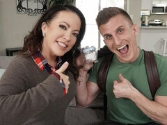 Culo grande, Verga grande, Negro, Mamada, Estilo perrito, Cocina, Flaco, Adolescente