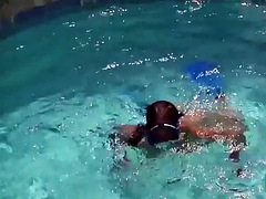 美女, デカパイ, ビキニ, オナニー, アウトドア, 公共, ロシア人, 水中