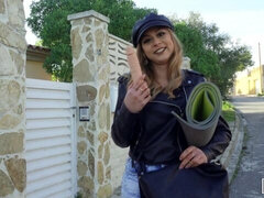 Culo grande, Rubia, Mamada, Estilo perrito, Pajear, Pov, Público, Adolescente