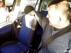 Culo grande, Mamada, Morena, Coche, Estilo perrito, Pajear, Sexo duro, Estriptis