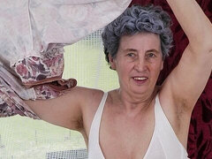 Любители, Толстушки, Большая жопа, Огромные размеры, Мастурбация, Короткая стрижка, Соло, Стриптизерша