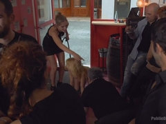 Plage, Blonde, Sucer une bite, Humiliation, Public, Punition, Rugueux, Voyeur