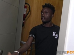 Amateur, Noire, Brunette brune, Plantureuse, En levrette, Européenne, Réalité, Espagnole