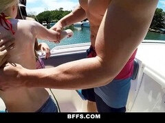 Grote kont, Pijpbeurt, Feest, Klein, Kut duiken, Geschoren, Mager, Tieten likken