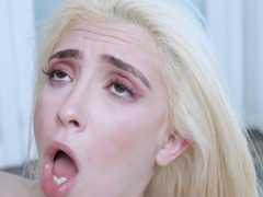 Enthousiasteling, Blond, Pijpbeurt, Sperma in gezicht, Hardcore, Klein, Tiener