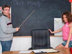 Gros cul, Grosse bite, Gros seins, Sucer une bite, Brunette brune, En levrette, Énorme, Fille latino