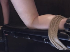 Anaal, Bondage discipline sadomasochisme, Pijpbeurt, Gebondenheid, Vernedering, Straf, Roodharige vrouw, Ruw