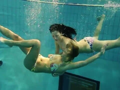 18 jahre, Fetisch, Hd, Pool, Russisch, Dusche, Jungendliche (18+), Unter wasser