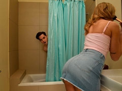 Cul, Blonde, Sucer une bite, Attrapée, En levrette, Poupée, Branlette thaïlandaise, Adolescente