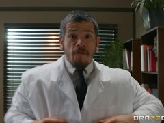 Morena, Enfermera, Sexo soft, Uniforme