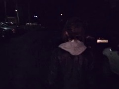 Leie, Blasen, Braunhaarige, Paar, Europäisch, Höschen, Pov, Öffentlich