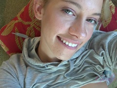 Amateur, Blonde, Sucer une bite, Éjaculation interne, Piercing, Fumer, Adolescente, Nénés