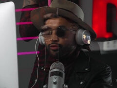 Grote lul, Grote mammen, Biseksueel, Bruinharig, Diep in de keel, Homo, Interraciaal, Tatoeage