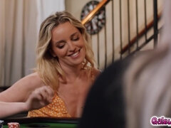 Anal, Engañando, Rostro sentado, Tacones, Lesbiana, Lencería, Tetas naturales, Coño