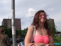 Brunette brune, Éjaculation interne, En levrette, Faciale, De plein air, Pov, Public, Chatte