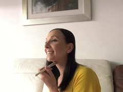 Tussi, Blasen, Kondom, Sperma im mund, Aufs gesicht abspritzen, Hd, Pov, Reiten