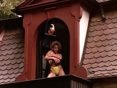 Tundi Horvath shaking her breasts to the beat upscaled to 4K