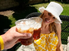 Grote kont, Blond, Hondjeshouding, Masturbatie, Moeder die ik wil neuken, Gezichtspunt, Geschoren, Tieten likken