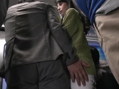 Азиатки, Смазливые, Ласковые ручки, Милф, На публике, Киски, Сквиртинг, В поезде