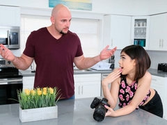 Bruinharig, Lul, Handbeurt, Reusachtig, Kut duiken, Geschoren, Tiener, Tieten likken