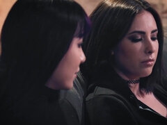 Anal, Culo, Verga grande, Pezones, Medias largas, Tatuaje, Trio, Tetas