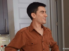 Большие сиськи, Брюнетки, Платье, Черненькие, Каблуки, Киски, Тату, Втроем