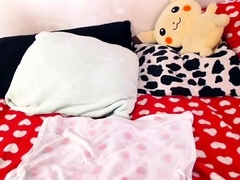 Raspberry Anal Training With Big Dildo On Live Cam