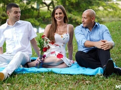 Schlafzimmer, Grosser schwanz, Blasen, Schwanz, Behaart, Riesig, Milf, Titten