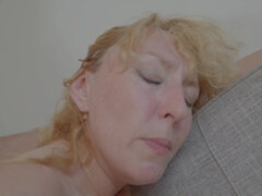 Blondine, Blasen, Hundestellung, Aufs gesicht abspritzen, Oma, Handjob, Hd, Natürlichen titten