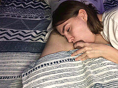 Leie, Blasen, Besamung, Sperma im mund, Russisch, Ablutschen, Jungendliche (18+), Nass