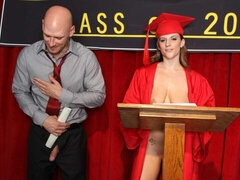 Gros cul, Grosse bite, Gros seins, Sucer une bite, En levrette, Mère que j'aimerais baiser