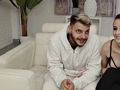 Leie, Blasen, Europäisch, Freundin, Hardcore, Rotschopf, Hintern versohlen, Jungendliche (18+)
