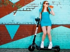 Grosse bite, Sucer une bite, En levrette, Fétiche, Poilue, Masturbation, Rousse roux, Adolescente