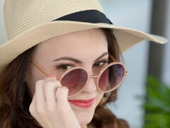 Grosser arsch, Grosser schwanz, Grosse titten, Braunhaarige, Hundestellung, Lingerie, Massage, Dürr