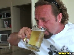 Жопа, Блондинки, Грудастые, Сперма на лице, Зрелые, Пирсинг, Тату, Сиськи