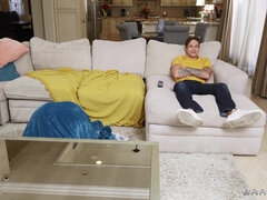 Shemale Daisy Taylor gangbang porn