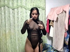18 jahre, Aus dem arsch in den mund, Bad, Grosser arsch, Kleid, Selbstgemacht, Latina, Toilette