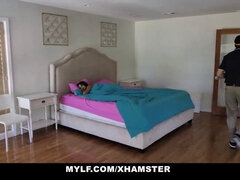 茶髪の, エロ熟女, 手コキする, Hd, 旦那, シゴき, 淫乱熟女, 母