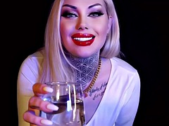 Amateur, Blonde, Fétiche, Embrassement, Mère que j'aimerais baiser, Solo, Tatouage