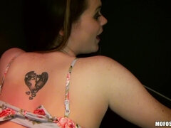 Большая жопа, Минет, Брюнетки, Член, Секс без цензуры, Натуральные сиськи, От первого лица, Киски