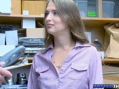 Chantage, Sucer une bite, Poilue, Hard, Petite femme, Police, Réalité, Nénés