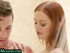 Nana, Salle de bains, Couple, Embrassement, Seins naturels, Huilée, Chatte, Rousse roux