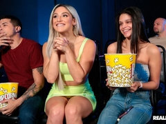 Anaal, Kont, Blond, Man die toekijkt, Hondjeshouding, Fetisj, Handbeurt, Zoenen