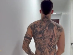 Leie, Grosser schwanz, Schwarz, Erotisch, Oma, Interrassisch, Milf, Tätowierung